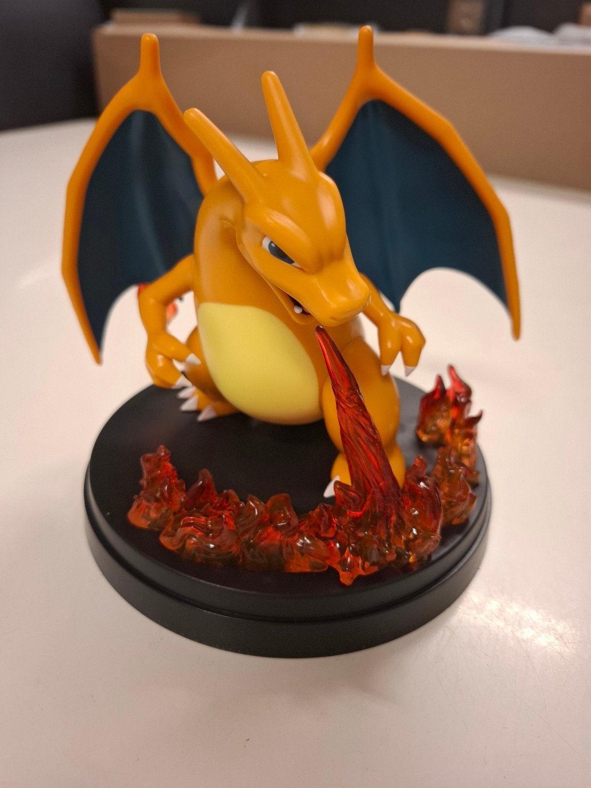 Charizard Pokémon Figuur - Vuuradem Actie, Verzenden, Zo goed als nieuw