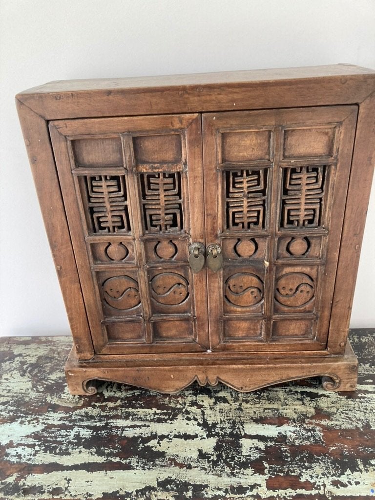 antiek Chinees kastje, Antiek en Kunst, Antiek | Meubels | Kasten, Ophalen