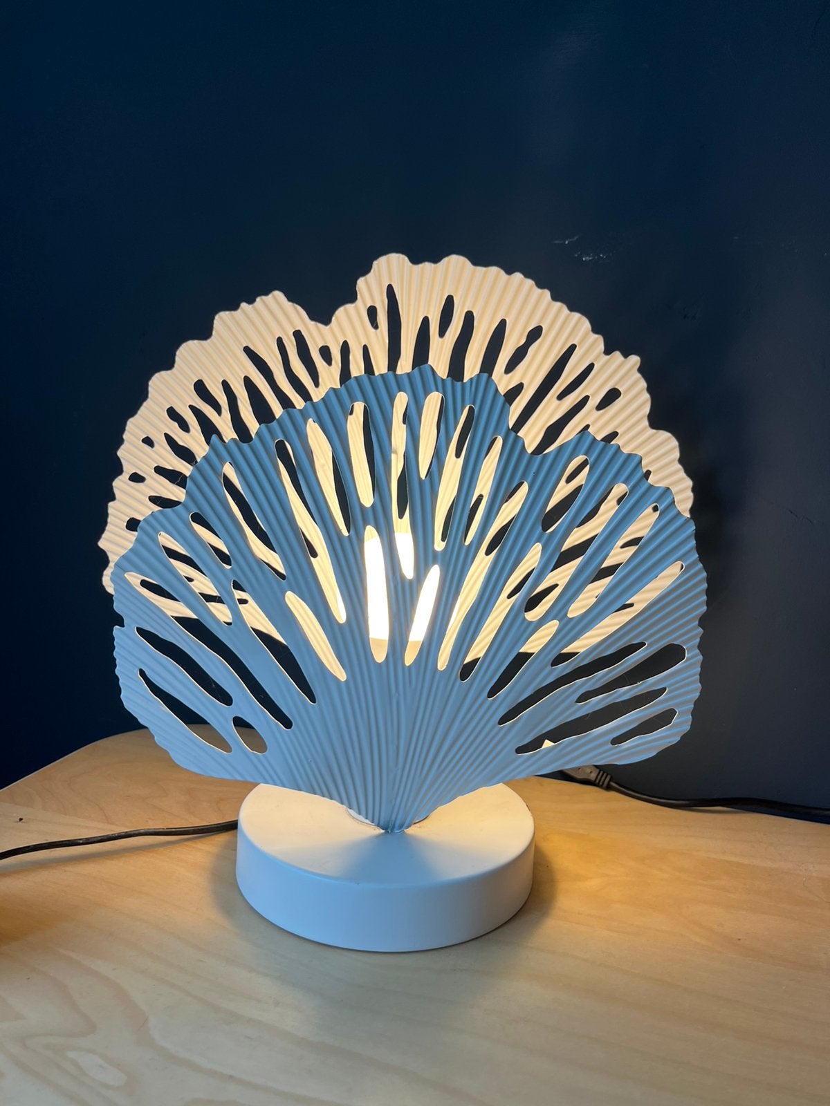 Tafellamp in strandthema, Huis en Inrichting, Lampen | Tafellampen, Gebruikt, Wit, Met schakelaar, E27 (groot)
