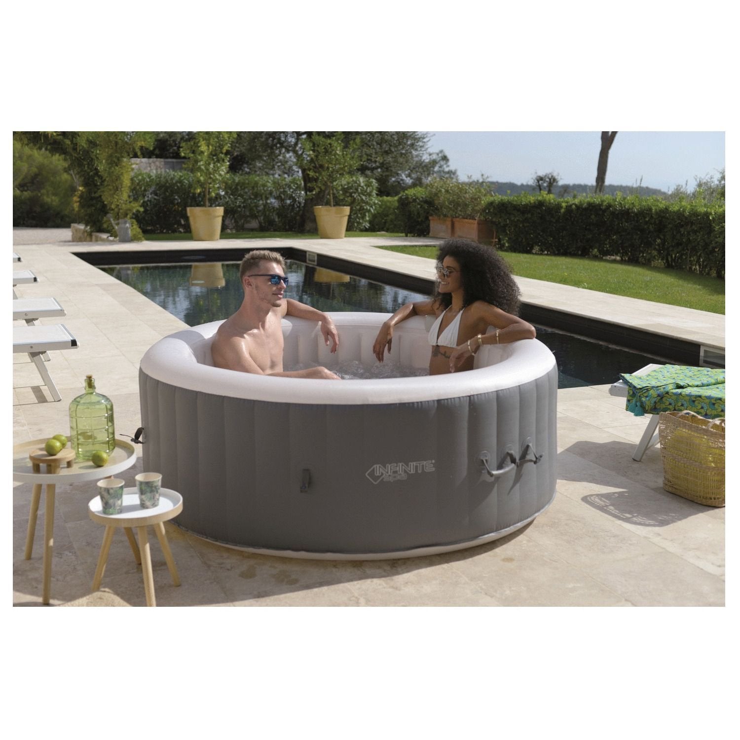 Infinite Opblaasbare Xtra Spa Rond 4 Persoons - 800L, Ophalen, Zo goed als nieuw, Filter, Opblaasbaar
