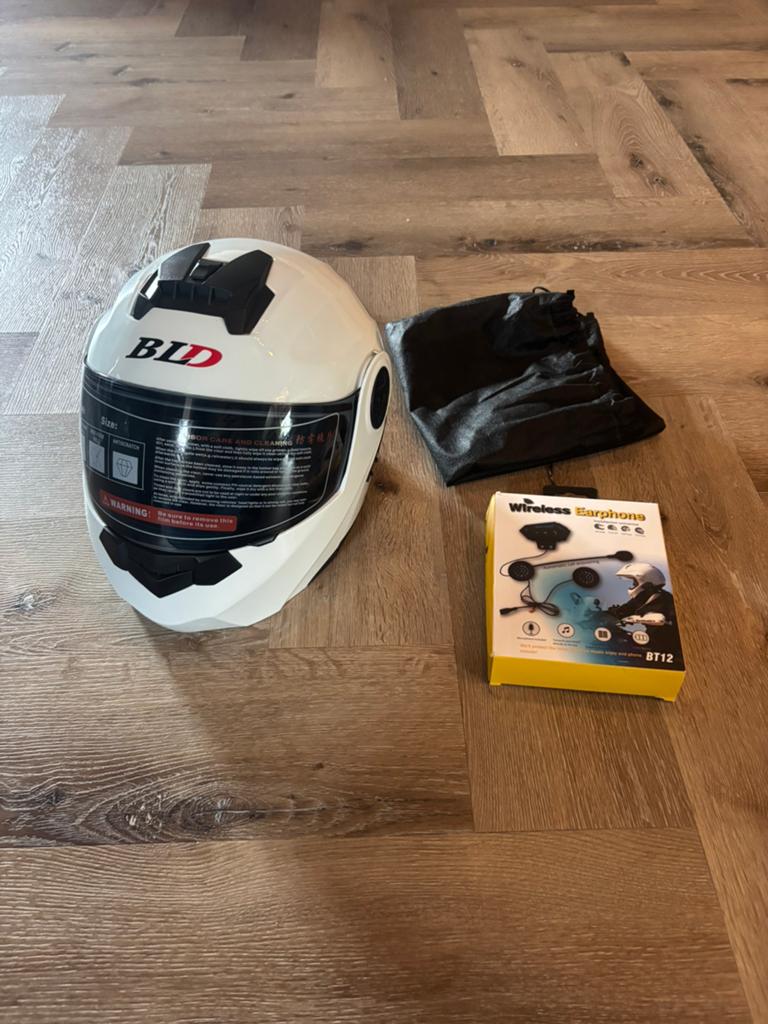Motorhelm maat s + bleutooth headset (nieuw), Ophalen of Verzenden, Integraalhelm, S, Nieuw met kaartje