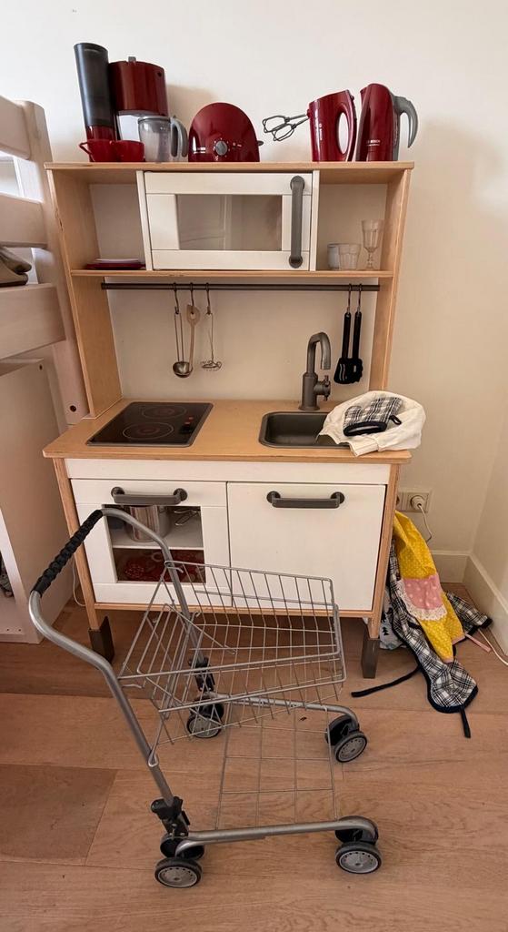 Houten kinderkeuken met accessoires en winkelwagentje, Ophalen, Gebruikt, Jongen of Meisje