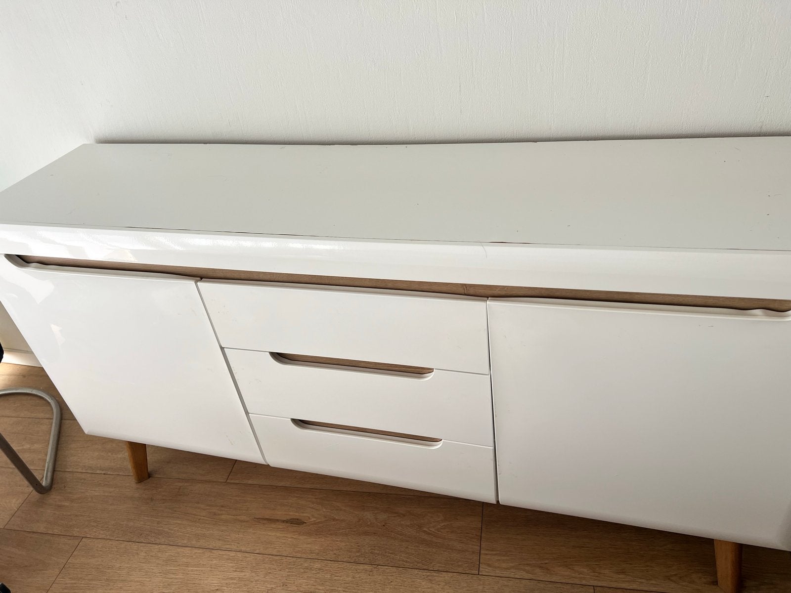 Strak wit dressoir met lades en deuren, 150 tot 200 cm, Ophalen of Verzenden, Zo goed als nieuw, Met lade(s)
