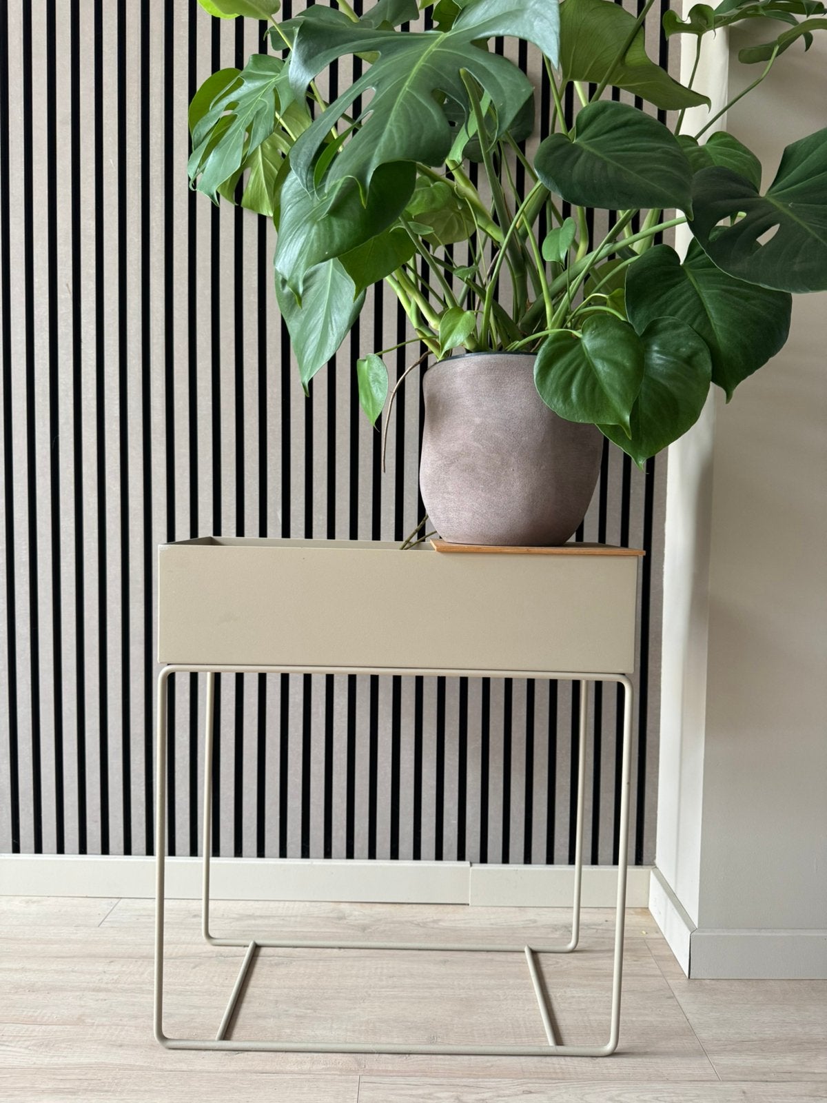 Ferm Living Plant Box Plantentafel - Cashmere, Tuin en Terras, Ophalen, Zo goed als nieuw, Metaal, Binnen
