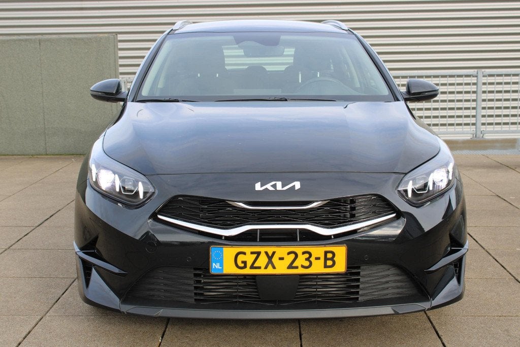 Kia Ceed Sportswagon 1.0 T-GDi DynamicLine Navigatie / Camer, Voorwielaandrijving, Gebruikt, Euro 6, Zwart