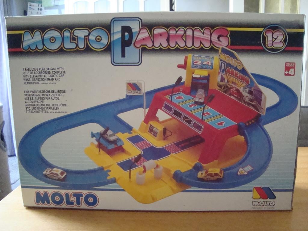 Molto parking 12, Ophalen of Verzenden, Zo goed als nieuw
