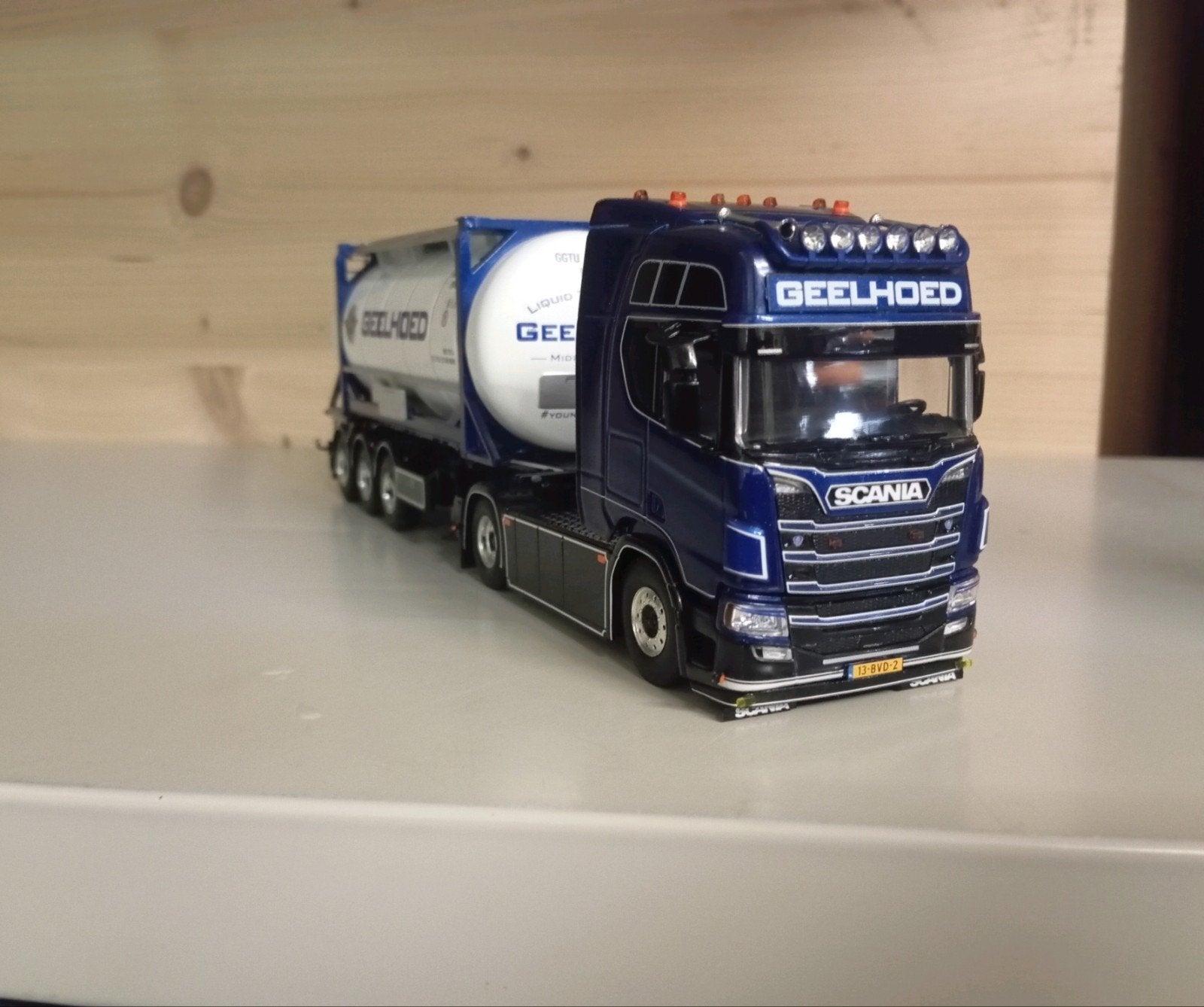 Scania Geelhoed containerchassis WSI, Hobby en Vrije tijd, Modelauto's | 1:50, Ophalen of Verzenden, Nieuw, Bus of Vrachtwagen