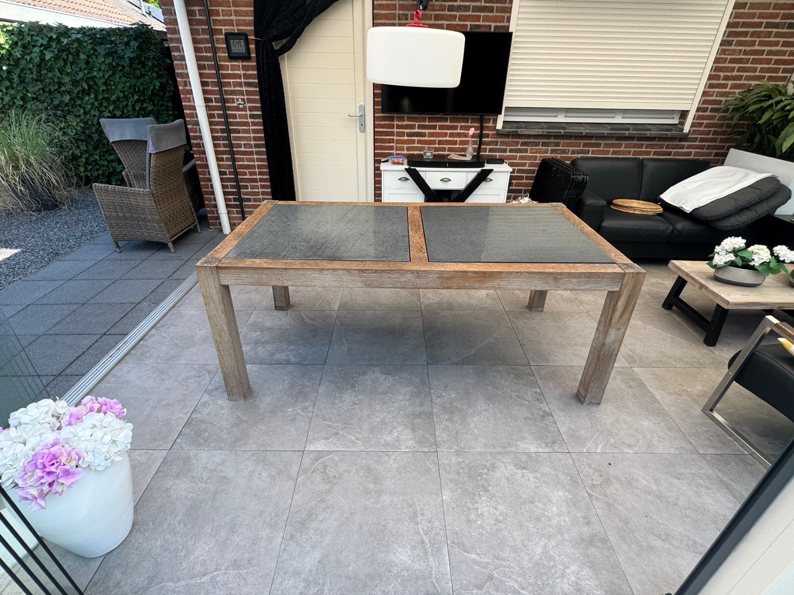 Tuintafel, Ophalen, Zo goed als nieuw