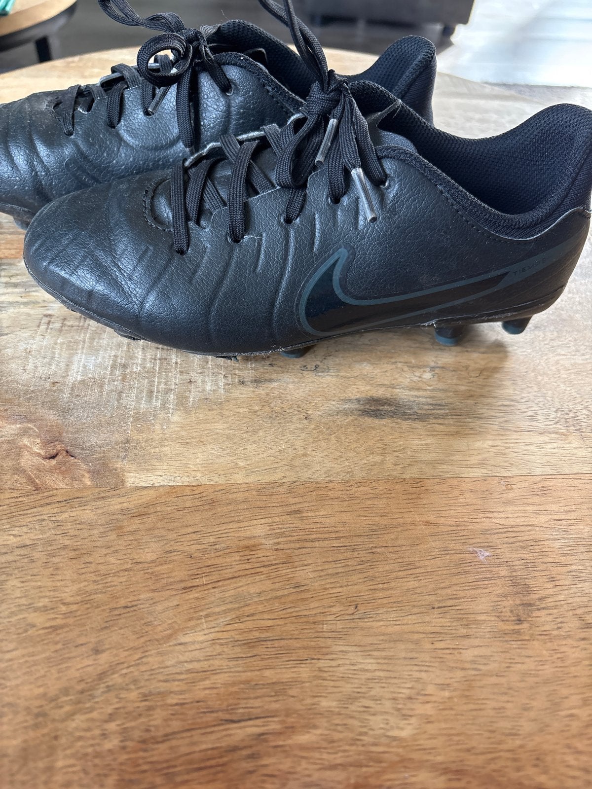 Nike voetbalschoenen maat 33,5, Ophalen, Gebruikt, Schoenen
