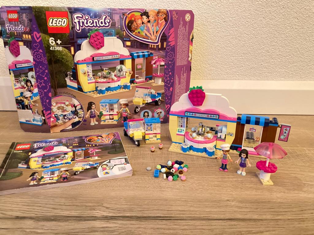 Lego Friends 41366 Olivia's Cupcake Cafe met doos COMPLEET, Lego, Friends, Ophalen of Verzenden, Zo goed als nieuw