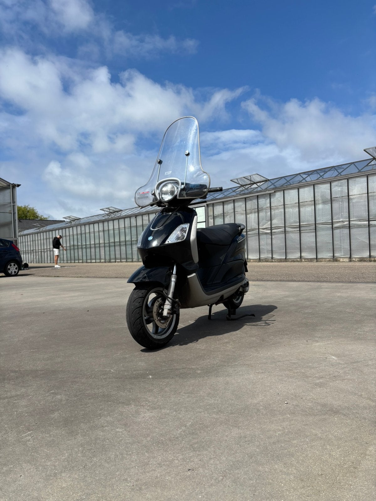 Piaggio fly blauw kenteken, Ophalen, Zo goed als nieuw, Benzine, Fly