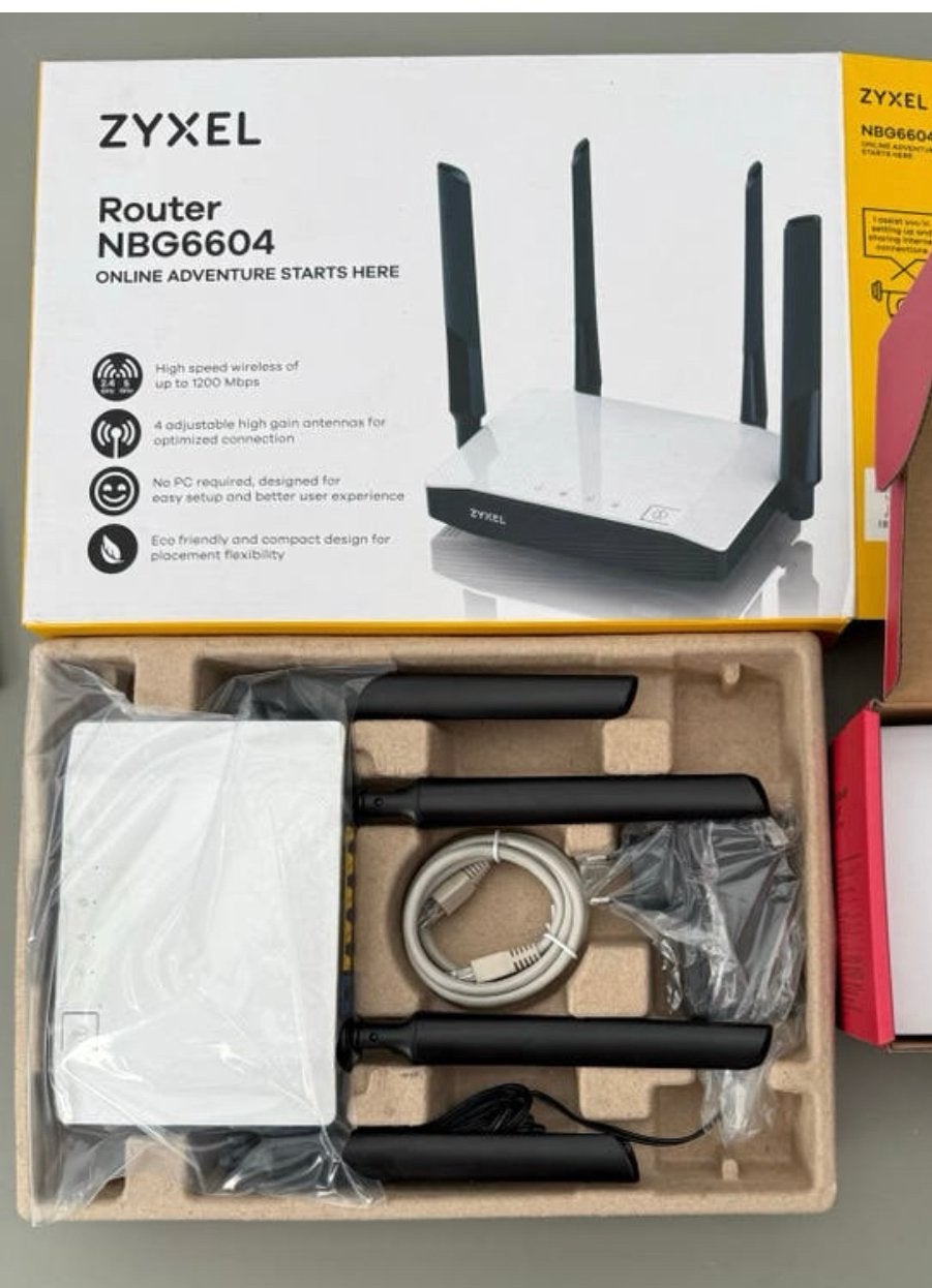 Zyxel Router NBG6604 in doos, Ophalen of Verzenden, Zo goed als nieuw