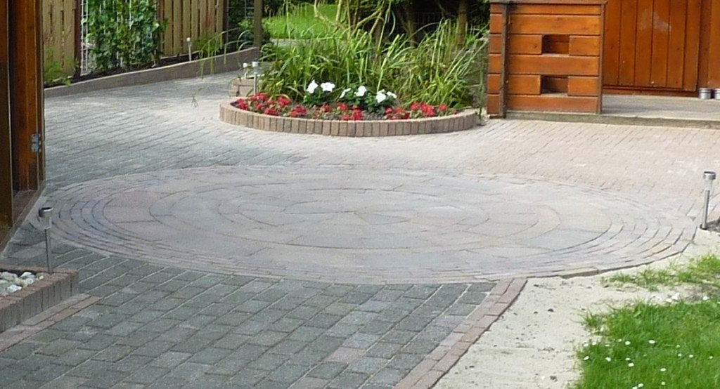 cirkel-tegels 240cm-gratis, Ophalen, Gebruikt, Beton, Terrastegels