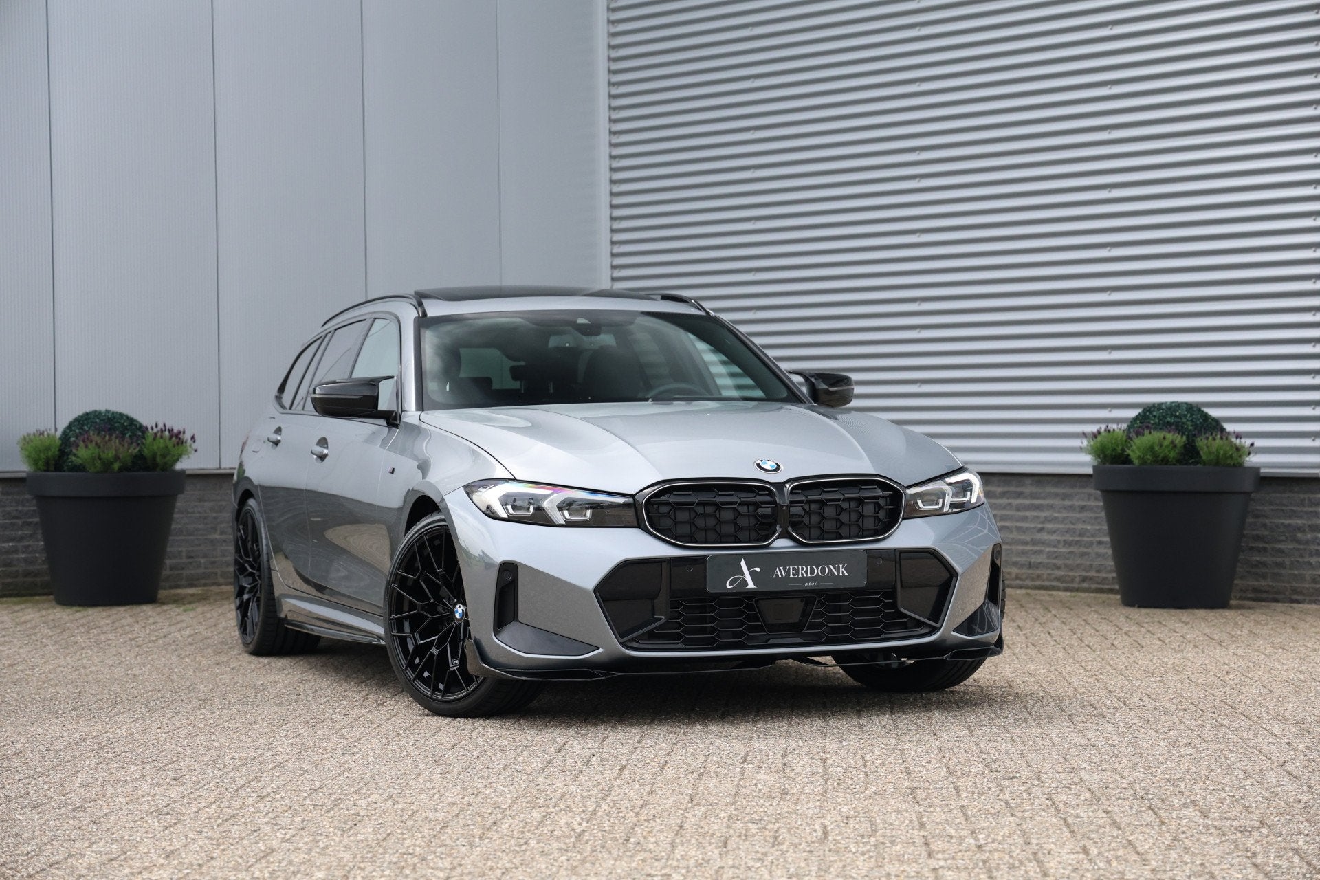 BMW 3 Serie Touring 320i M-Sport Pano|Trekh|360Cam|HUD|ACC|I, Auto's, Automaat, Gebruikt, 4 cilinders, Leder