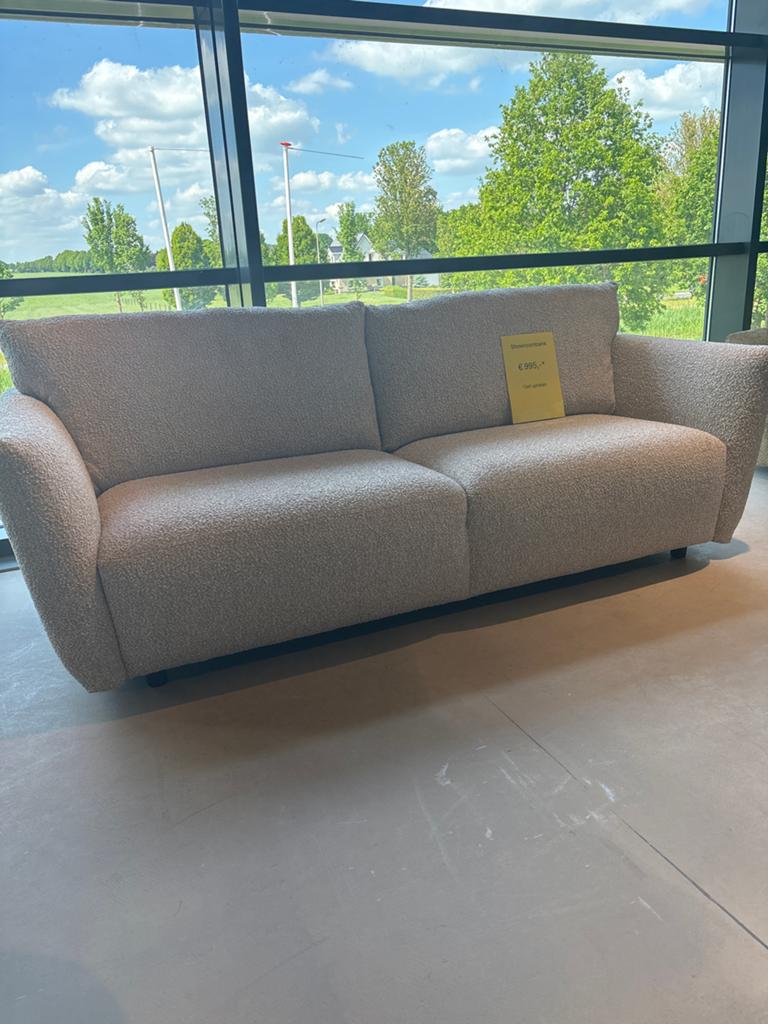Comfortabele 2-zits bank, showroommodel, Huis en Inrichting, Banken | Bankstellen, Ophalen, 75 tot 100 cm, Rechte bank, Stof
