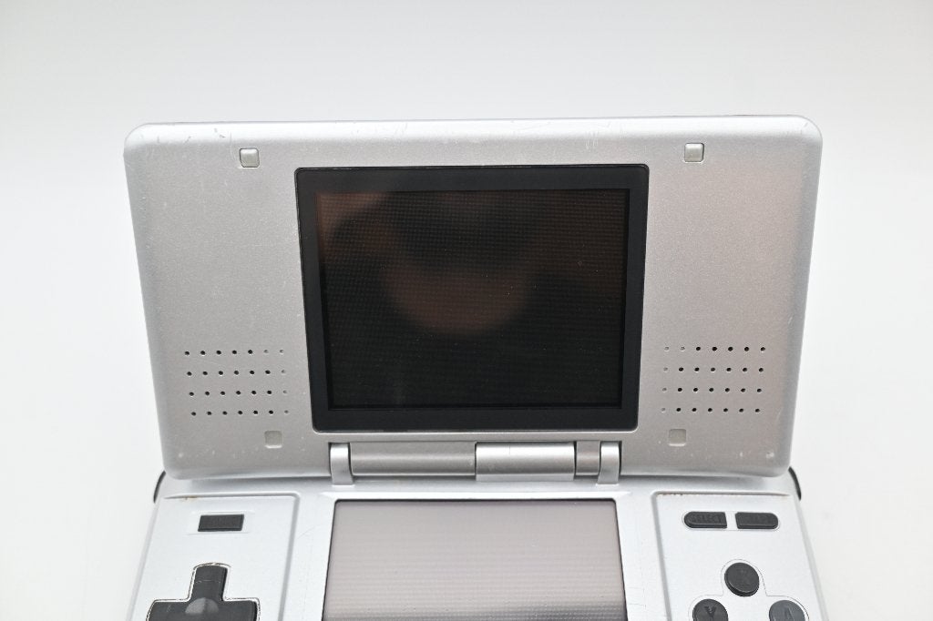 Grijze Nintendo DS Phat - bovenkant beschadigt, Nintendo, Nintendo, Puzzel en Educatief, 1 speler