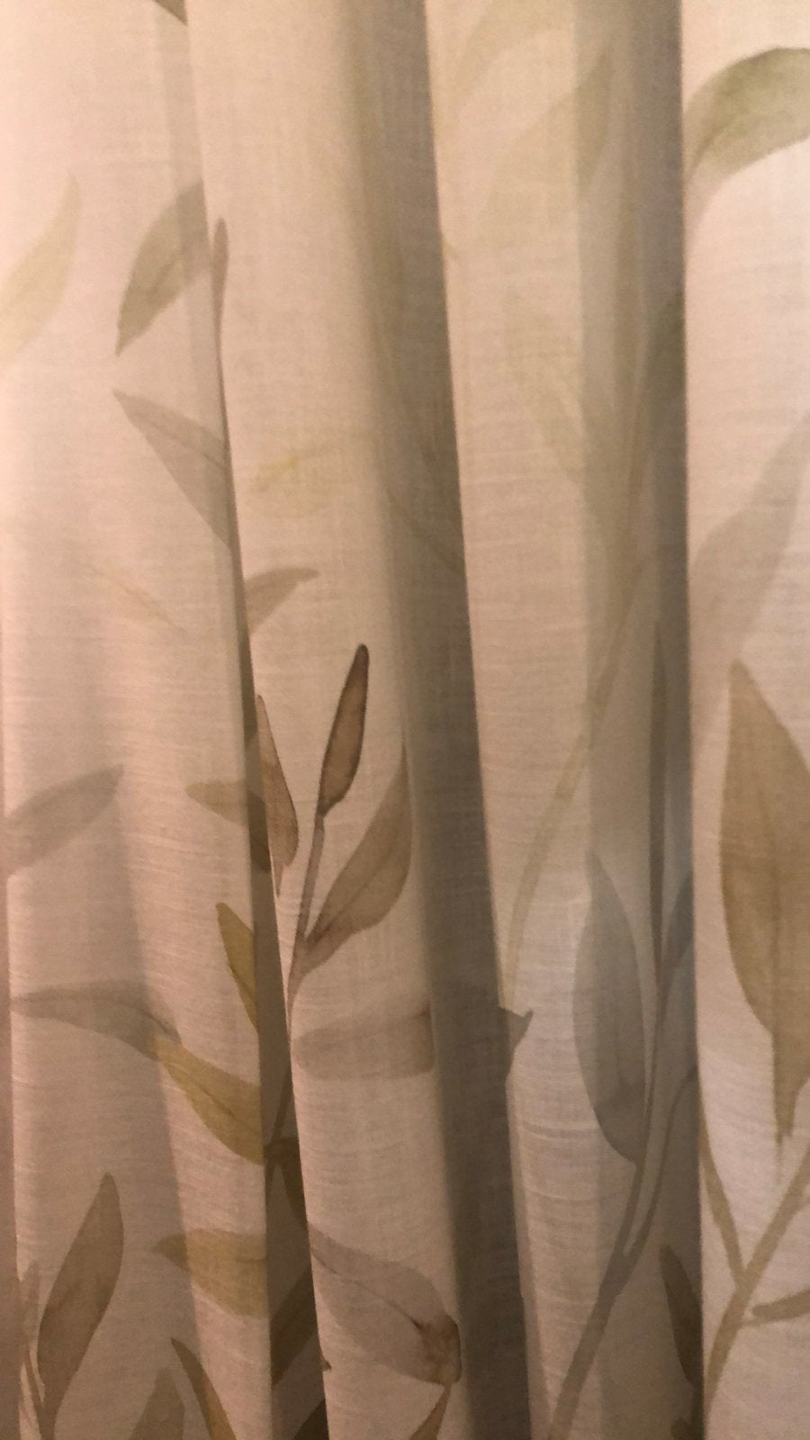 2811-5 Nieuw gordijn met tak patroon, wave plooi, 185x260 cm, Ophalen of Verzenden, Nieuw, Gordijn, Plooiafwerking