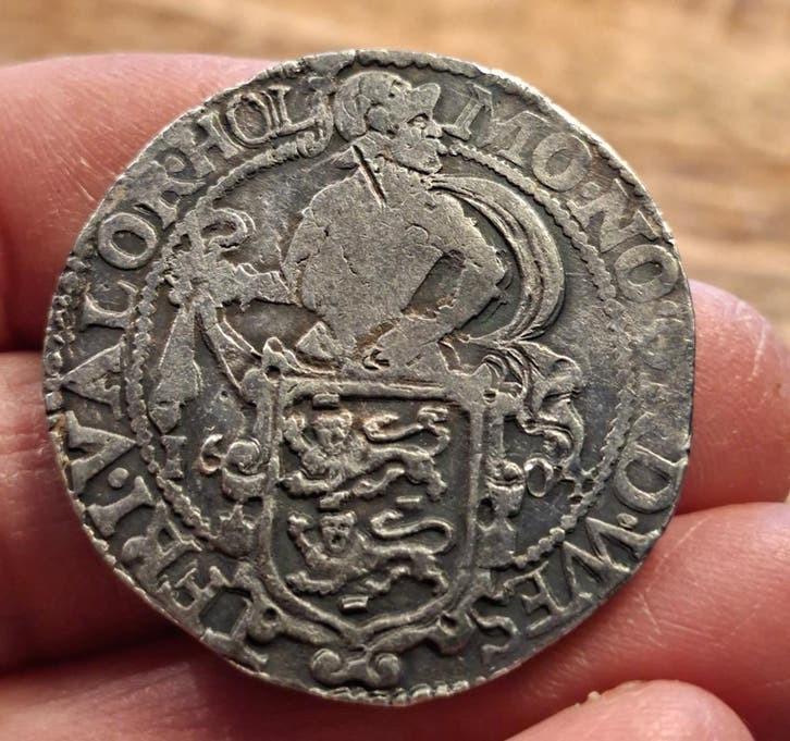 Leeuwendaalder westfriesland 1604 mmt roos gesplitst jaartal, Ophalen of Verzenden, Vóór koninkrijk, Overige waardes