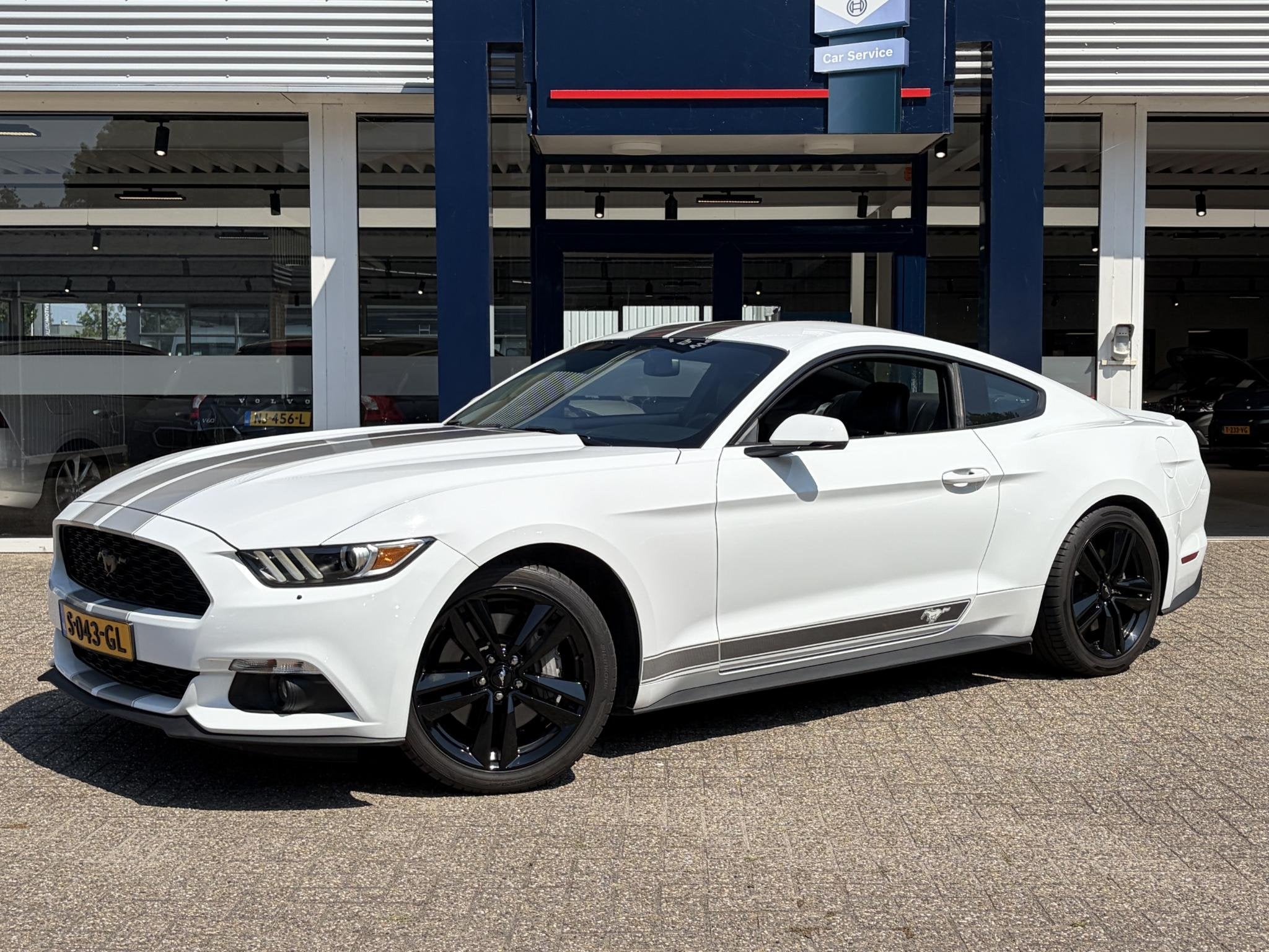 Ford Mustang Fastback 2.3 EcoBoost / 317 PK / Automaat / Rac, Achterwielaandrijving, Gebruikt, Euro 6, 4 stoelen