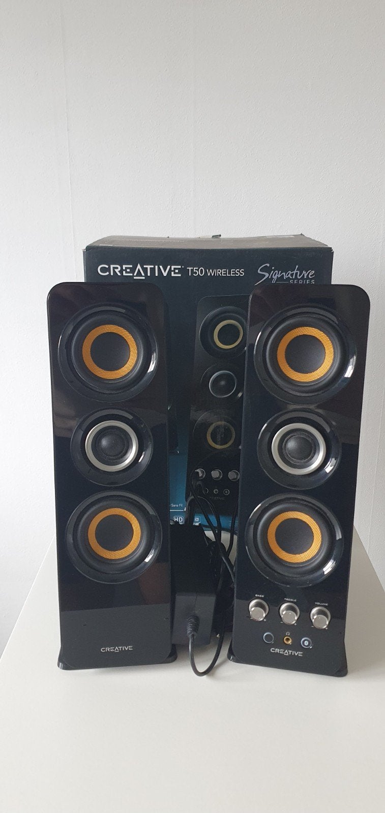 Creative T50 Wireless Speakers - Bluetooth 3.0, NFC 2.0, Bluetooth, Ophalen of Verzenden, Gebruikt, Boekenplank luidspreker