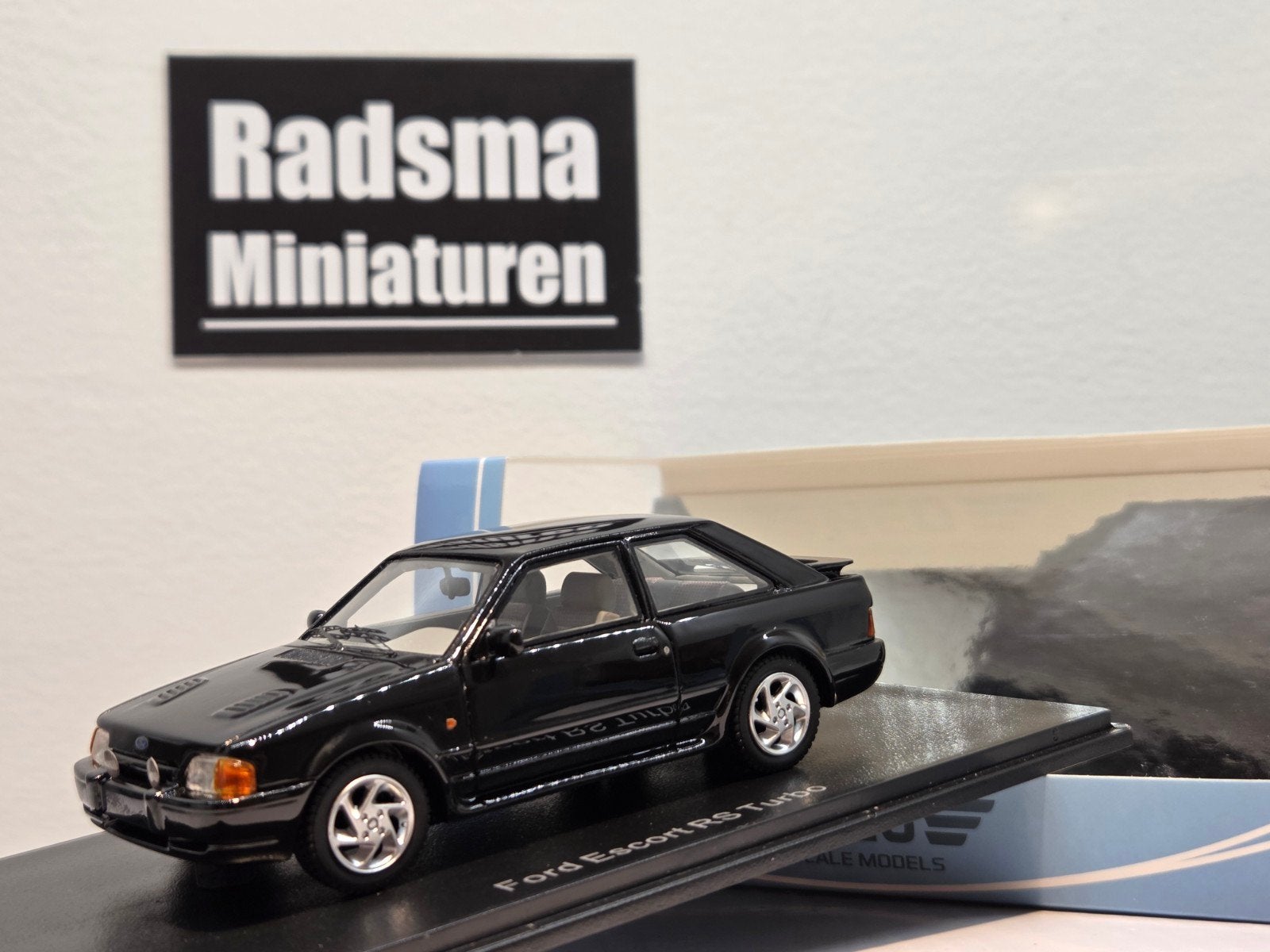 Ford Escort RS Turbo Mk4 - Zwart - 1:43 Neo Scale Models, Overige merken, Auto, Neo Scale Models, Nieuw