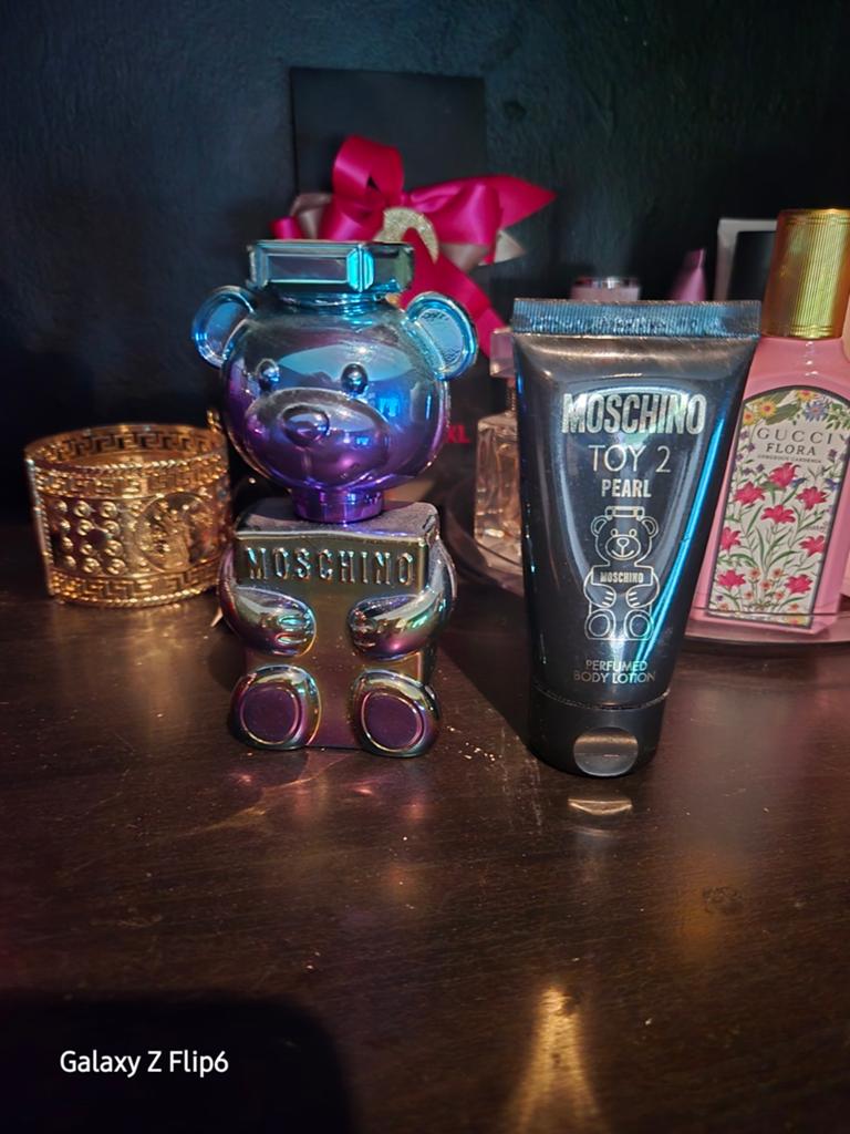 Moschino sol de Janeiro 71 Sabrina carpender, Sieraden, Tassen en Uiterlijk, Uiterlijk | Parfum, Ophalen of Verzenden, Nieuw