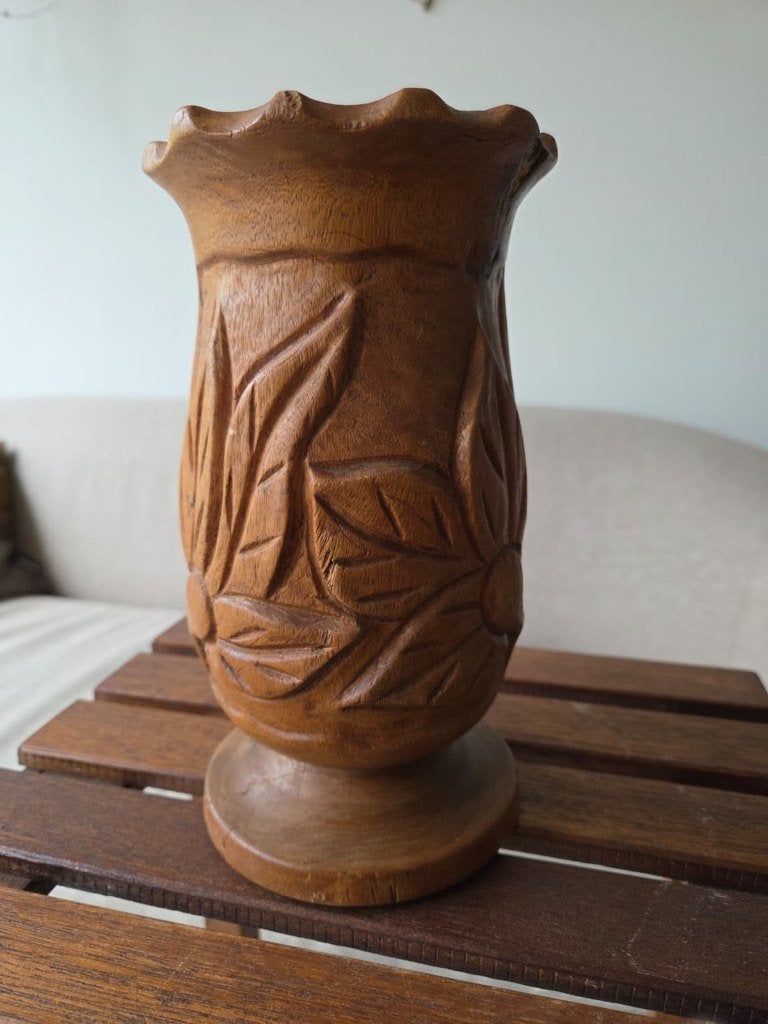Vintage houten vaas met bloemensnijwerk, Antiek en Kunst, Ophalen of Verzenden
