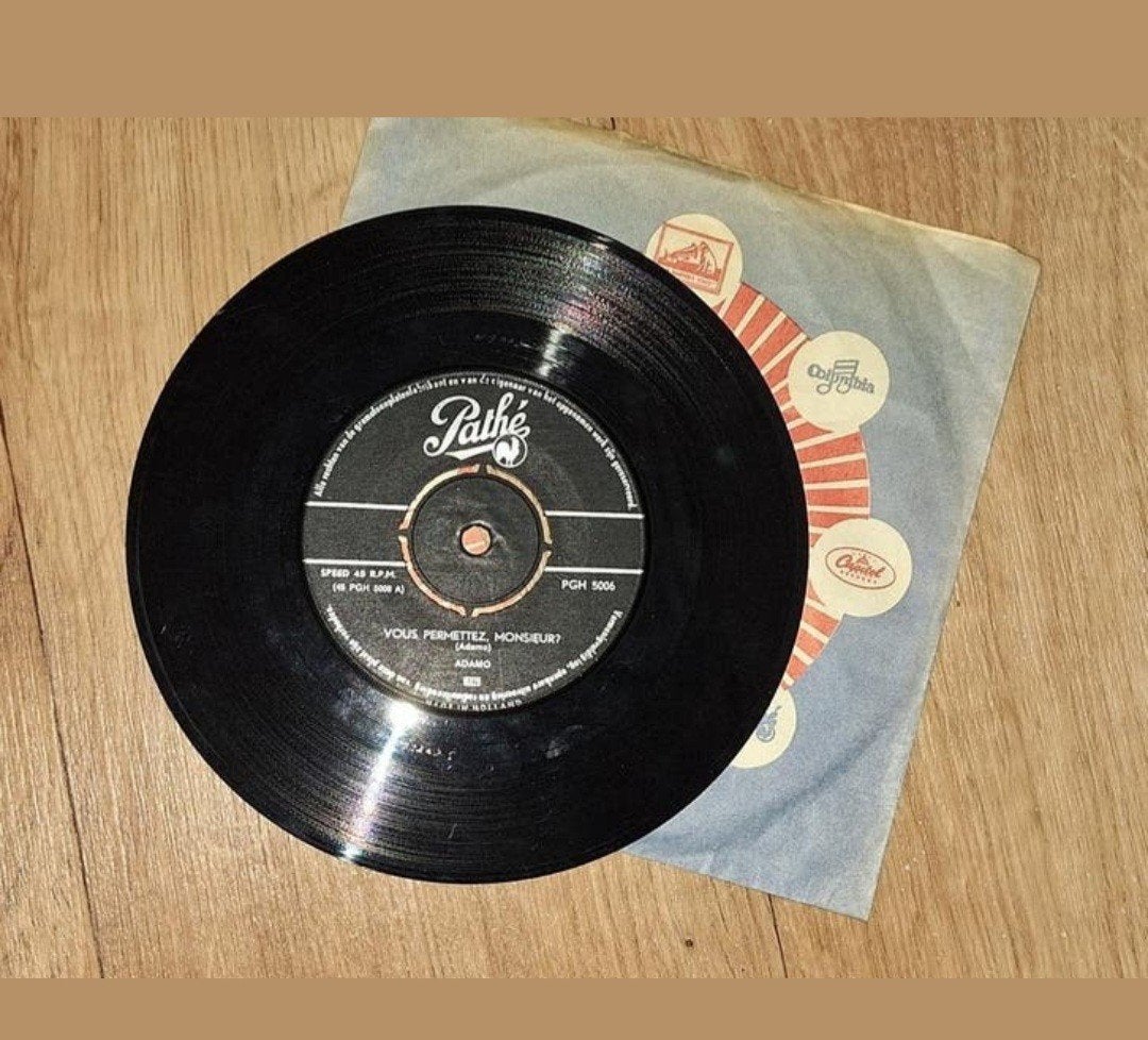 Adamo - Vous Permettez,Monsieur? / Dans Le Vieux De Ses Yeux, Gebruikt, Overige genres, 7 inch, EP