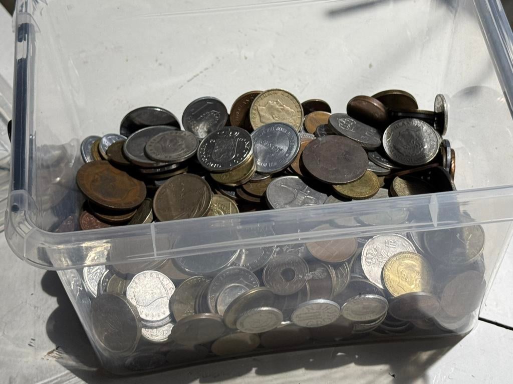 2.4 kilo wereld munten, Ophalen of Verzenden, Nederland en Buitenland, Munten