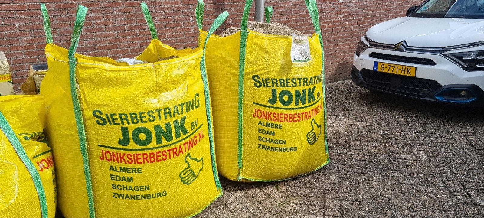 gratis big bags zand van Jonk Sierbestrating, Ophalen, Zo goed als nieuw, Ophoogzand