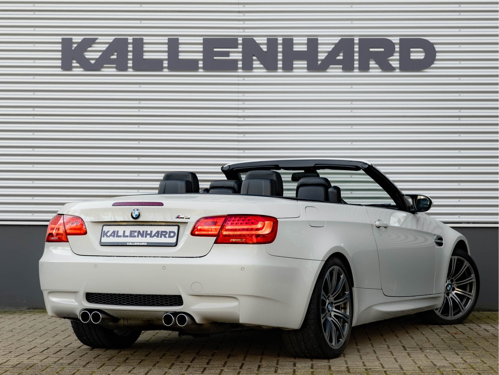 BMW 3 Serie Cabrio M3 DCT - Lagerschalen - LCI - Navi CIC, Auto's, Achterwielaandrijving, Gebruikt, 4 stoelen, Wit