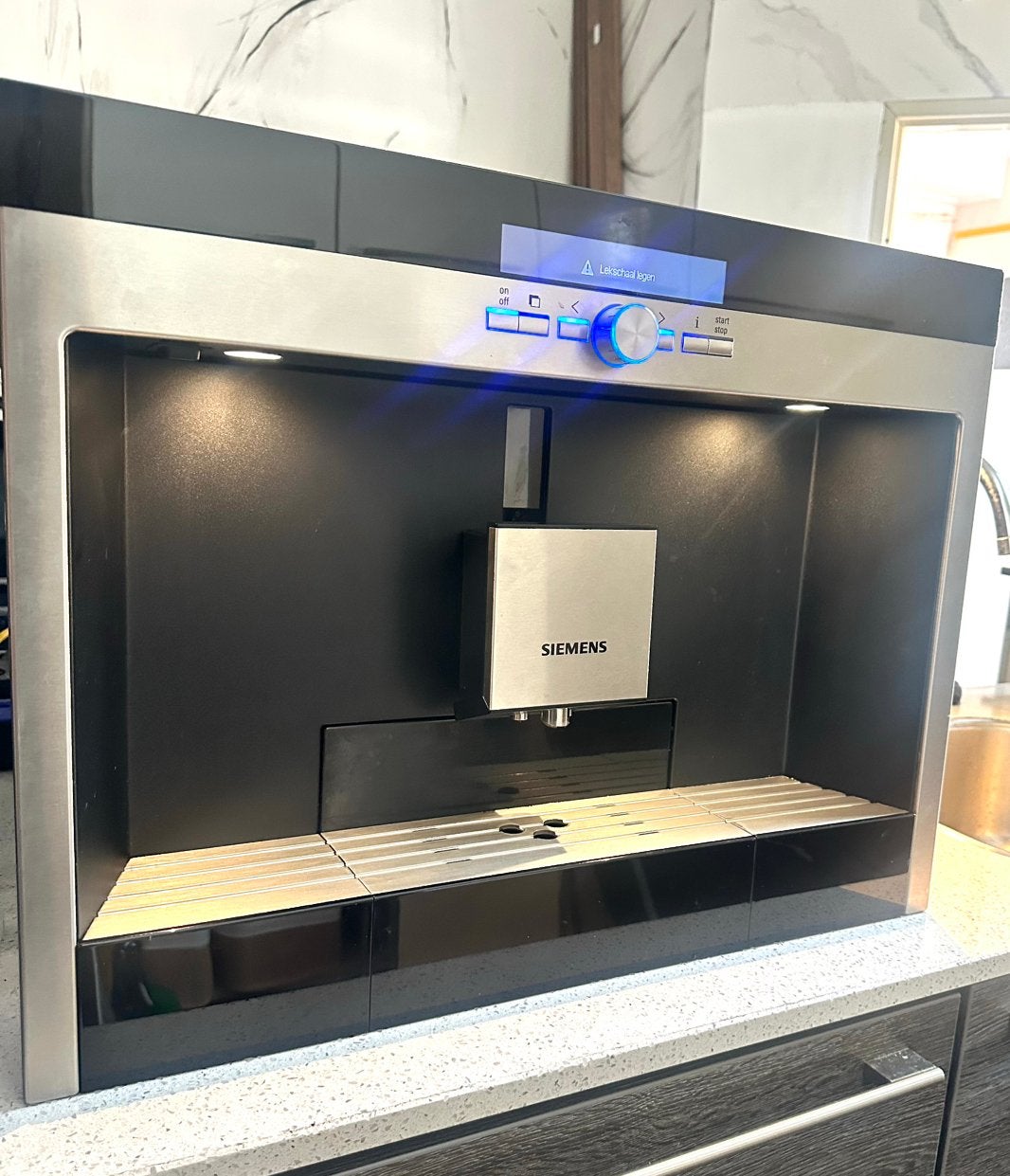 Siemens inbouw koffiemaschine, Witgoed en Apparatuur, Ophalen of Verzenden, Zo goed als nieuw, Koffiemachine