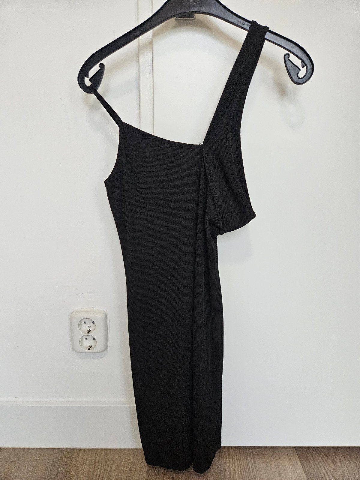 Zwart off shoulder jurkje Shein, Verzenden, Zwart, Zo goed als nieuw, Maat 36 (S)