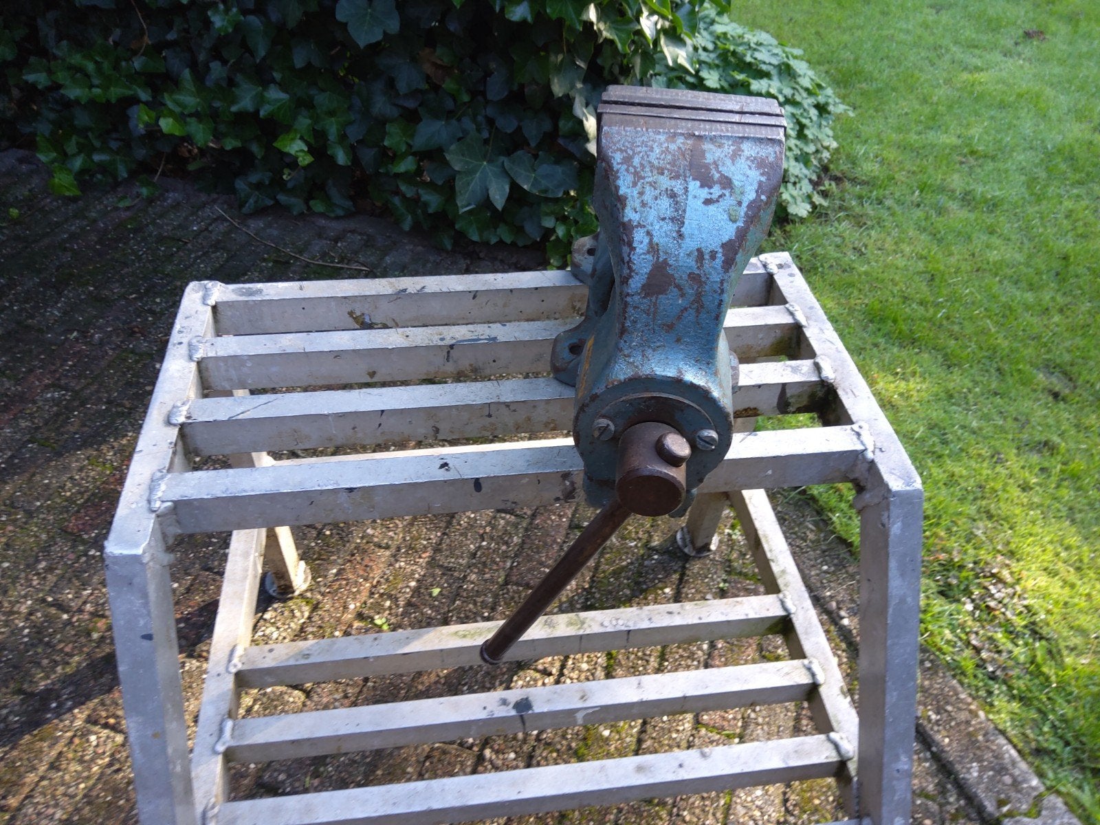 Bankschroef met bekbreedte van 8 cm, Ophalen, Gebruikt, Minder dan 70 cm, Bankschroef