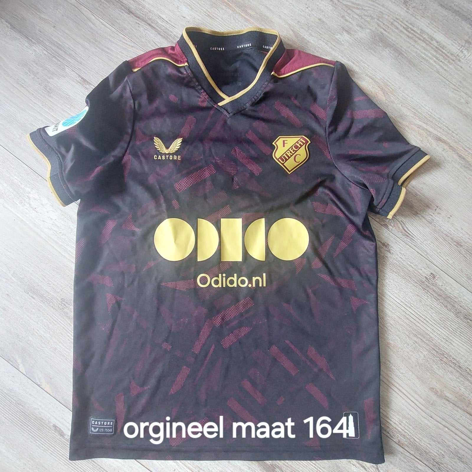 Fc Utrecht orgineel shirt maat 164, Sport en Fitness, Voetbal, Maat XS of kleiner, Ophalen of Verzenden, Zo goed als nieuw, Shirt