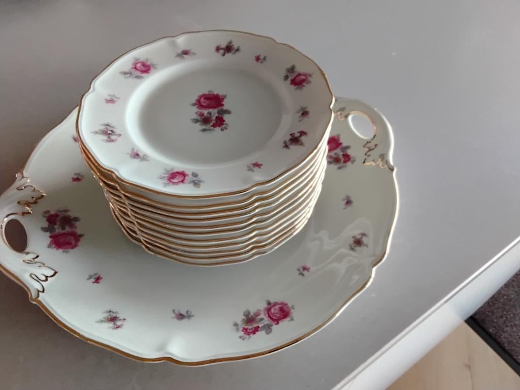 Gebaksstel met roosjes merk "Hutschenreuther", Ophalen of Verzenden