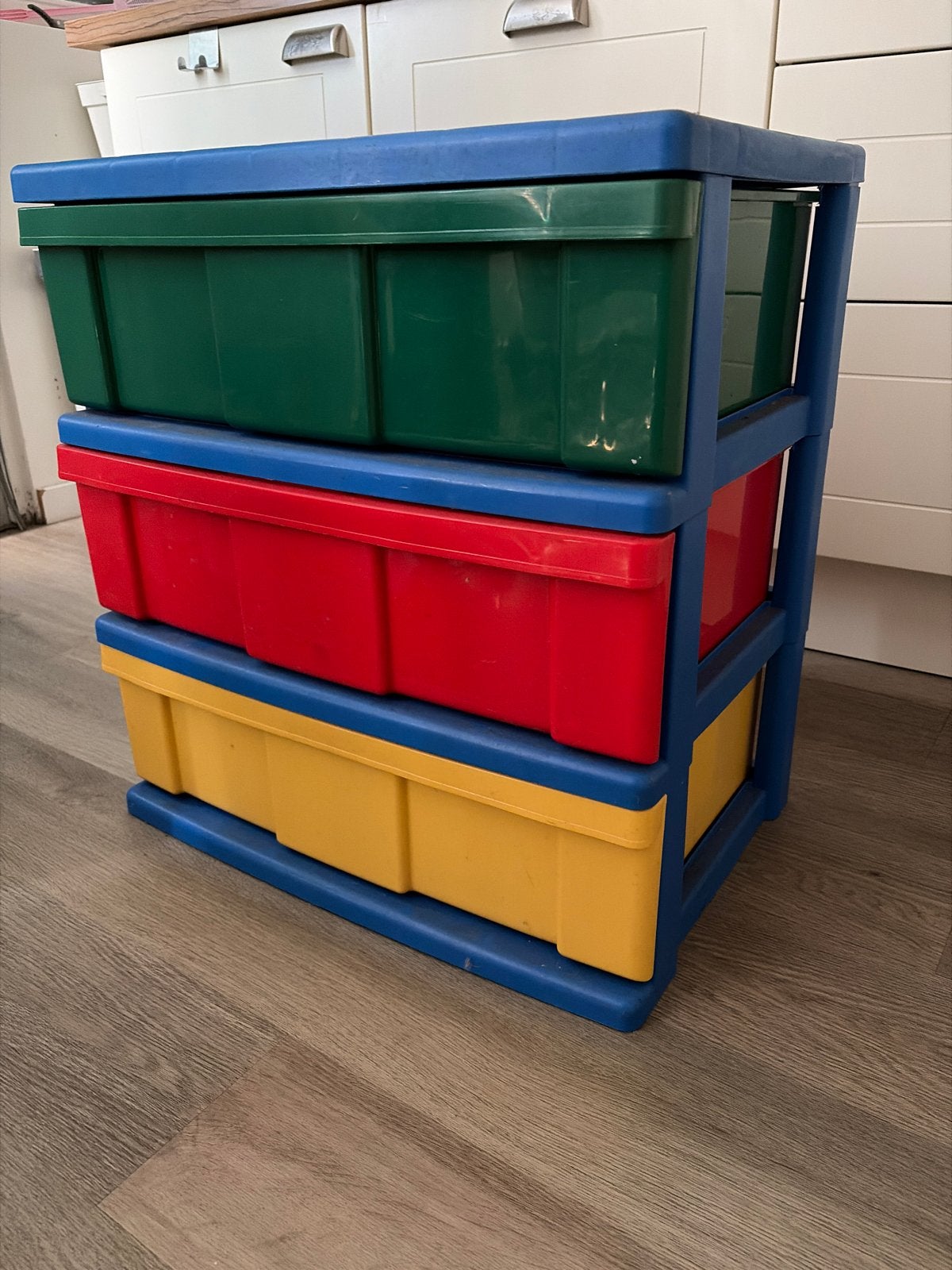 Kleurrijke opbergkast met 3 lades, Ophalen, Gebruikt, Kast