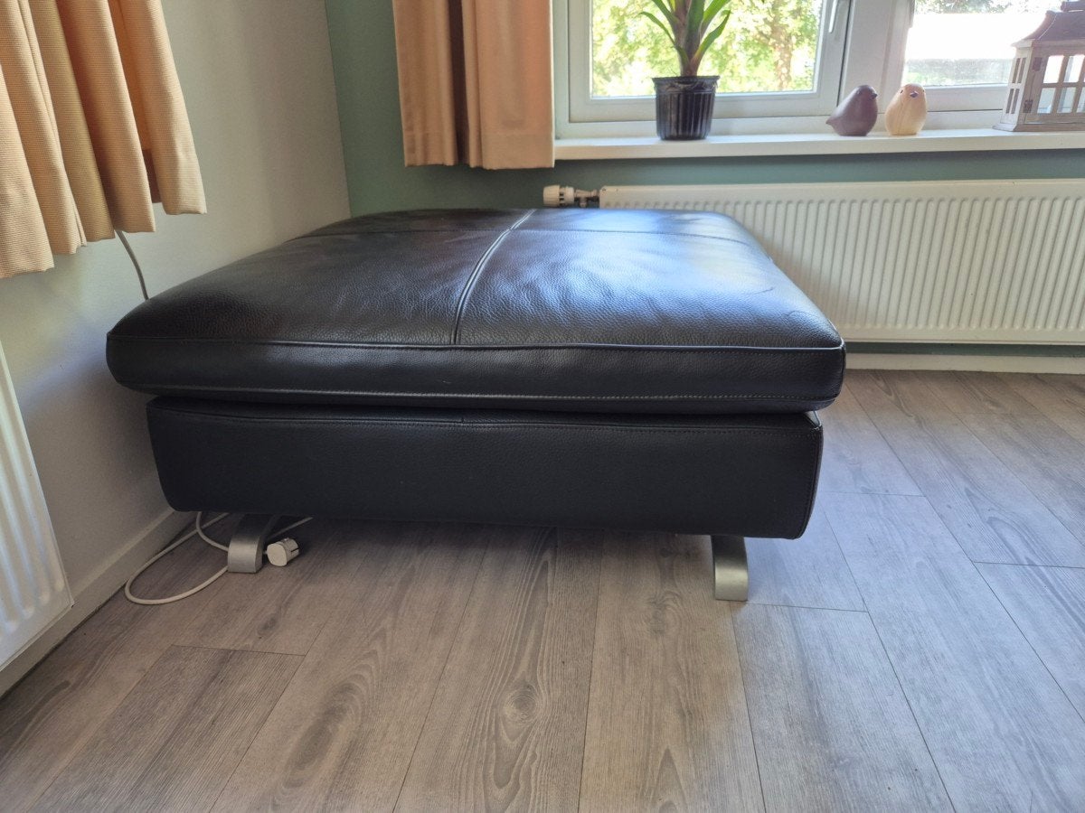 Zwarte leren poef, Ophalen, Vierkant, 100 tot 125 cm, Leer