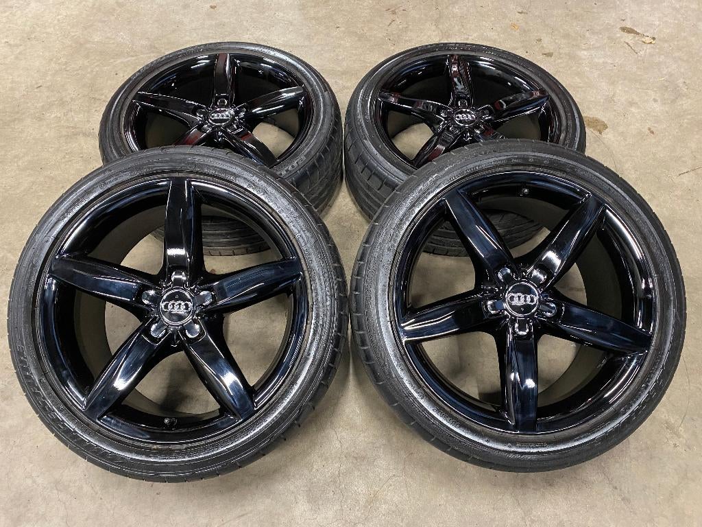 18 inch originele velgen + zomerbanden Audi A4 B8