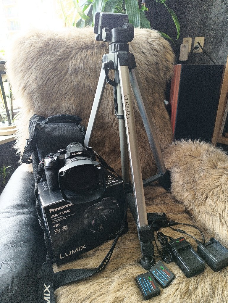 Panasonic Lumix DMC-FZ2000 Complete Set, Ophalen, Zo goed als nieuw, Overige Merken, Geen optische zoom