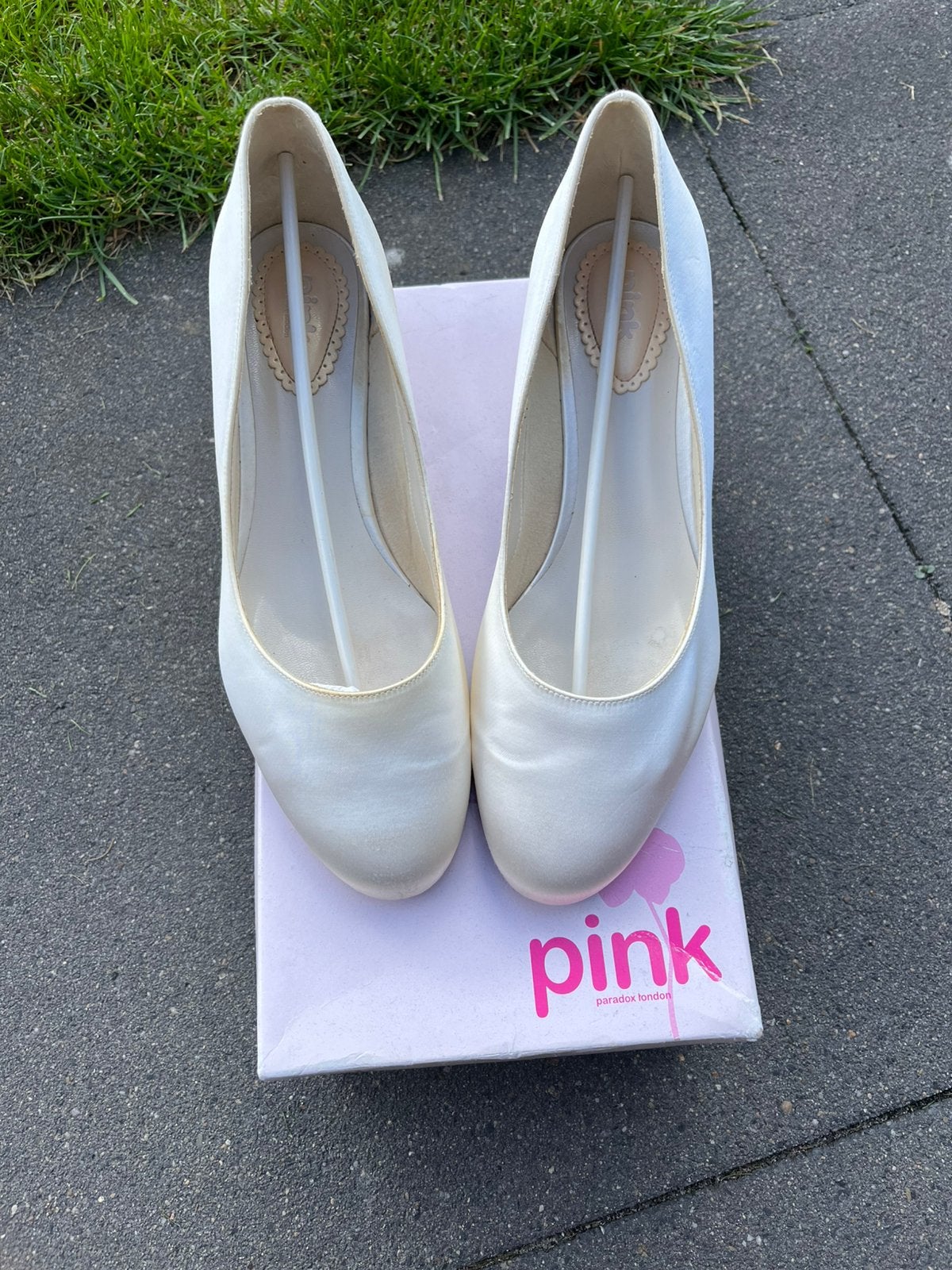 Trouwpumps met hak maat 42, Ophalen of Verzenden, Zo goed als nieuw, Wit, Schoenen