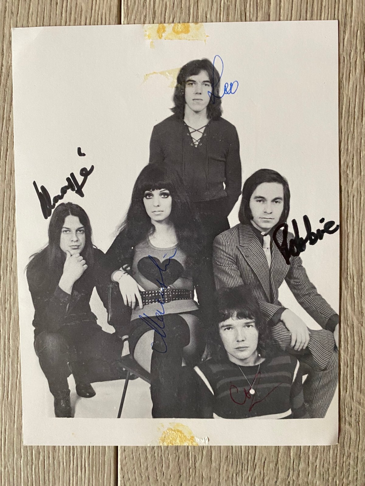 Originele Shocking Blue GESIGNEERDE promo-foto 1970, Verzamelen, Ophalen of Verzenden, Zo goed als nieuw, Foto of Kaart, Gesigneerd