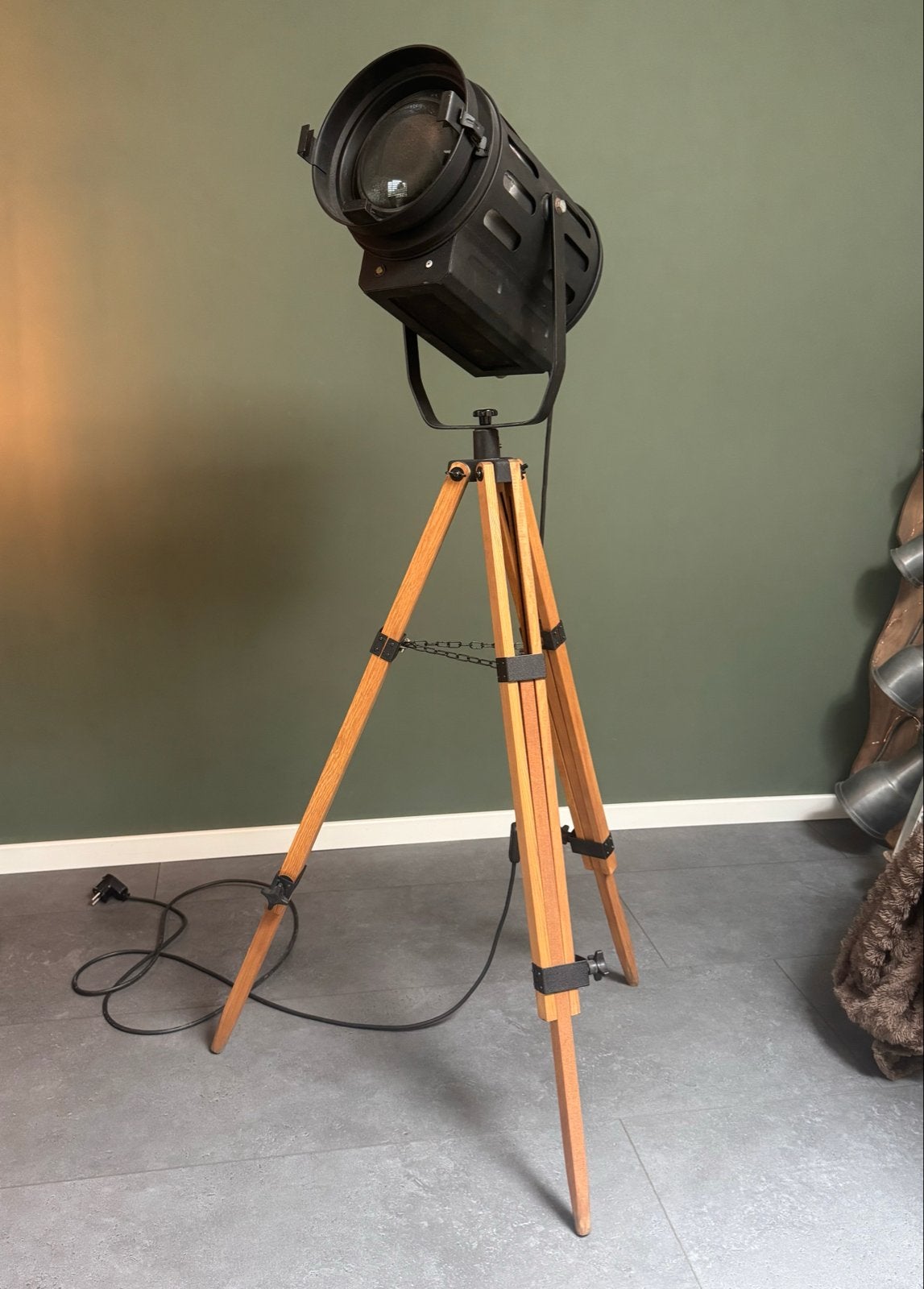 Vintage Studio/Theaterlamp op statief - zwart metaal & hout, Ophalen, Gebruikt, E27 (groot), 150 tot 200 cm