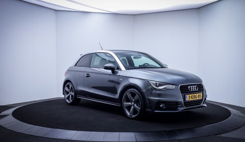 Audi A1 1.4 TFSI 185Pk S-Edition XENON | SCHAALSTOELEN | STO, Euro 5, Zwart, 4 cilinders, 1165 kg
