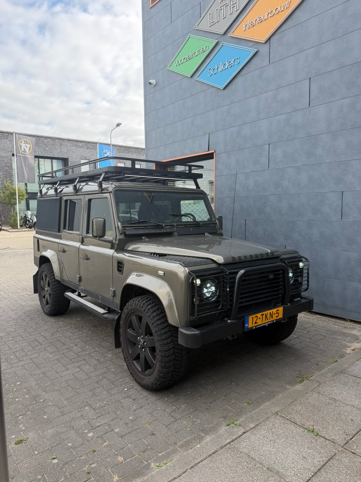 Land Rover Defender 110 TD5 SW SE 2.5, Auto's, Diesel, 9 stoelen, Particulier, 170 pk