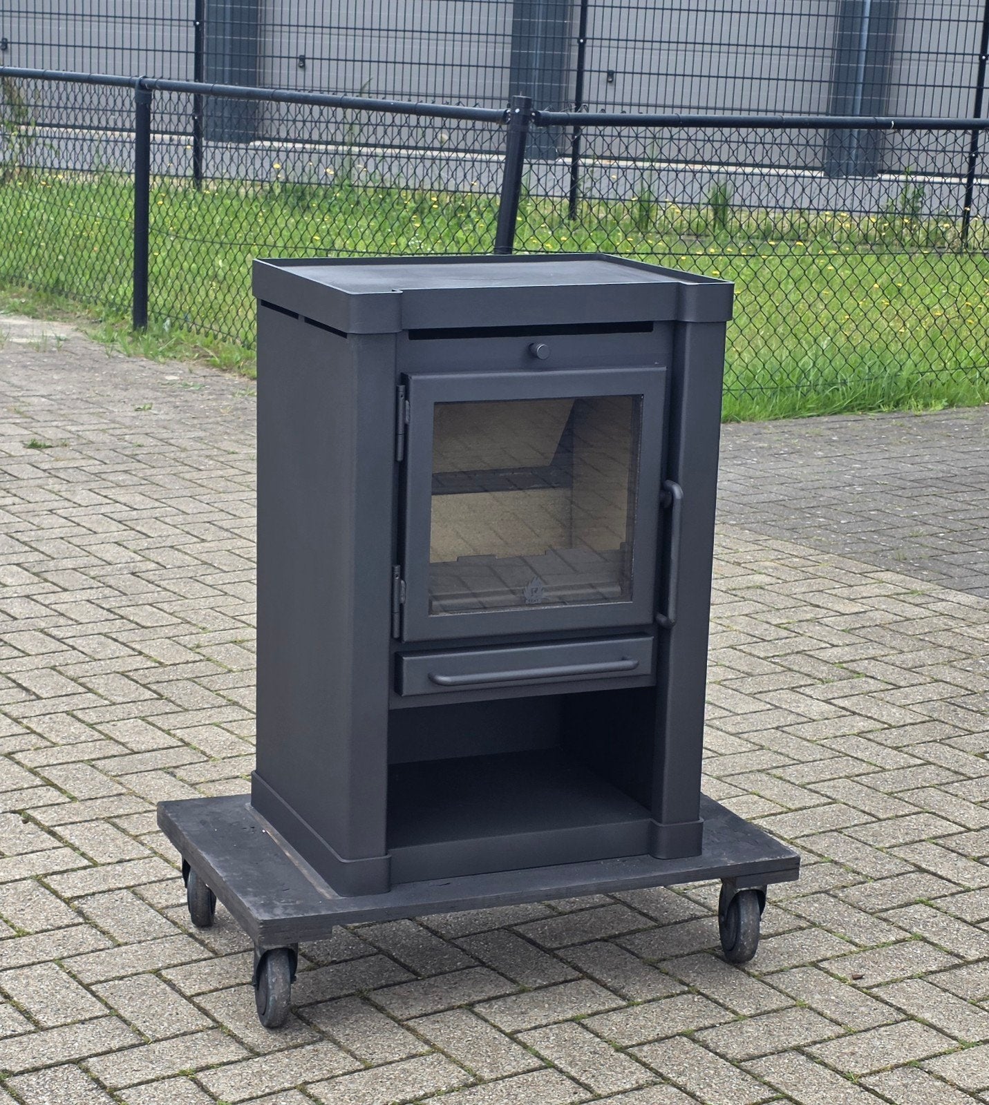 Houtkachel Reny Retro L, Huis en Inrichting, Kachels, Houtkachel, Ophalen of Verzenden, Zo goed als nieuw, Vrijstaand