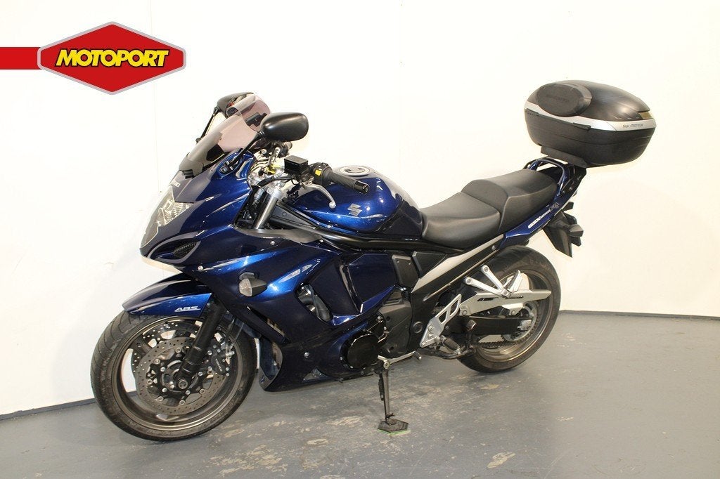 Suzuki GSX 1250 FA (bj 2011), Lange Dreef 12
4131NH  Vianen, NL, Suzuki, Bedrijf, Klantenservice@suzuki.nl