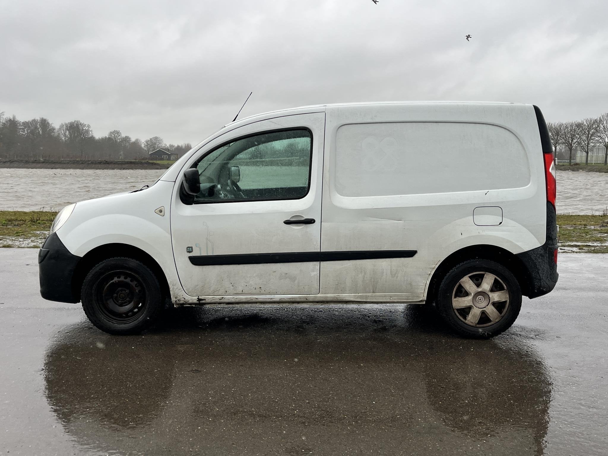 Renault Kangoo Express Z.E. (ex Accu) Airco, Auto's, Stof, Gebruikt, 22 kWh, Overige kleuren