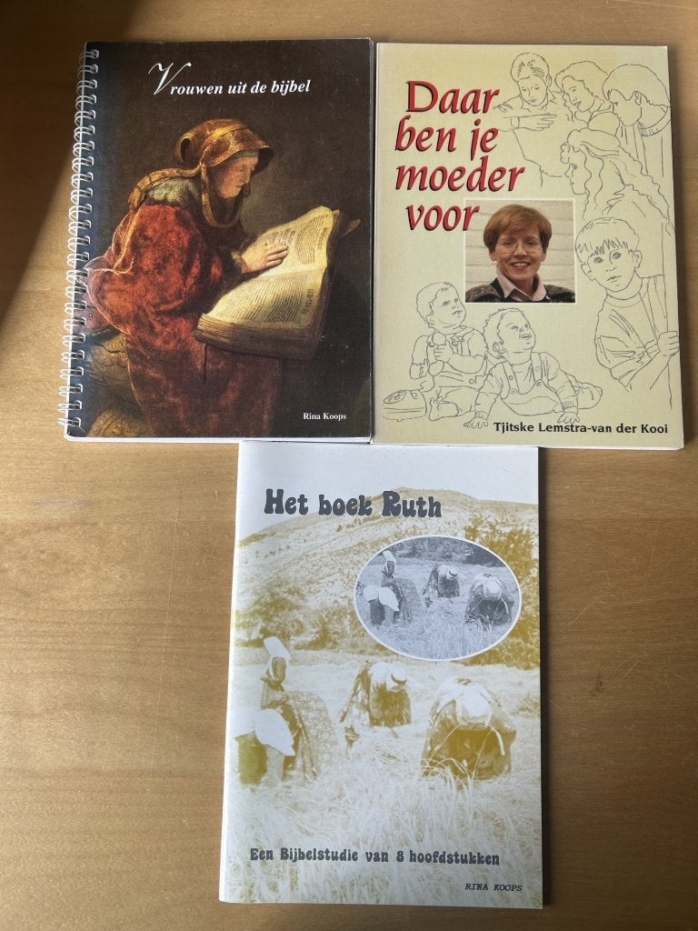 3 christelijke studieboeken voor vrouwen., Boeken, Ophalen of Verzenden, Gelezen, Christendom | Katholiek