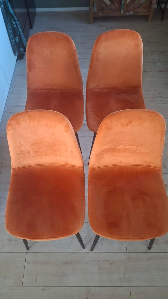 4 zo goed als nieuwe eetkamerstoelen, velvet oranje, Ophalen, Zo goed als nieuw, Overige kleuren
